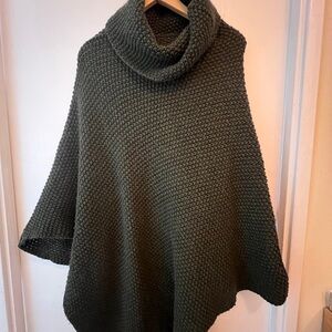 Cocogio Italian Knit Poncho – One Size